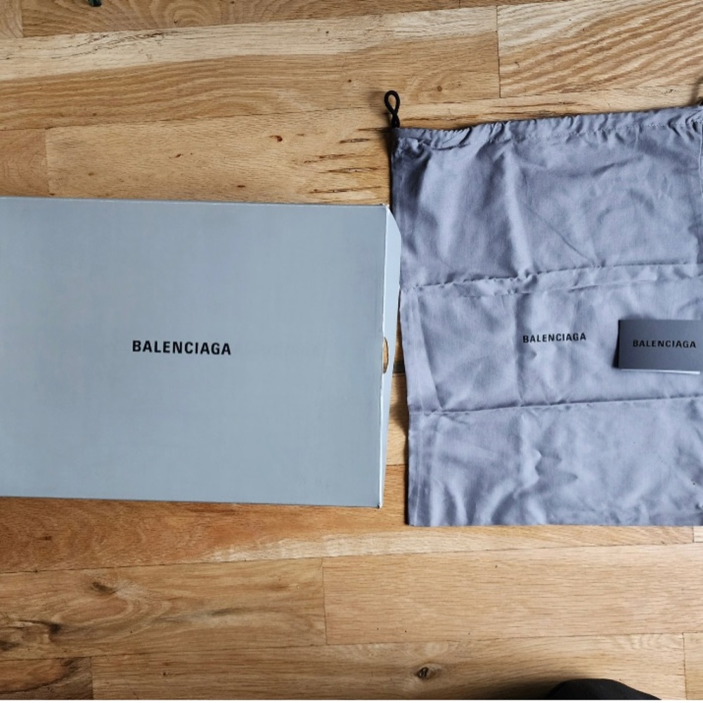 💯 Balenciaga Triple S Sneaker - Picture 7 of 8